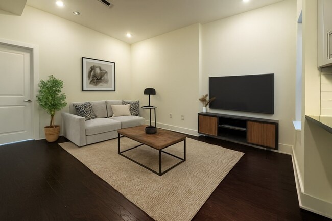 Photo - 1431 N 5th St Unit 6