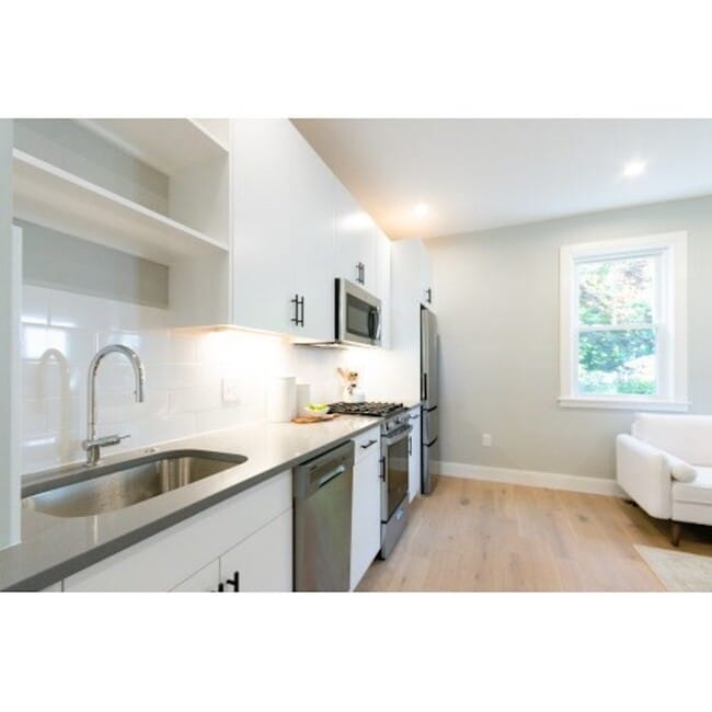 Photo - 231 Fayette St Unidad 2 Rental