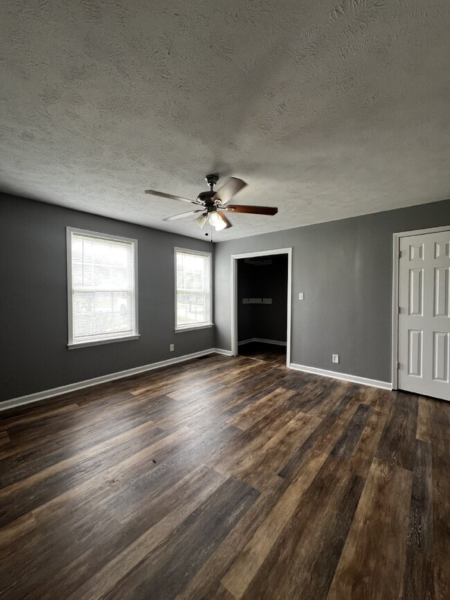 Photo - Charming 3-Bedroom Home with 2 Full Bathrooms, and a spacious 2 car attached and detached 2 car g...