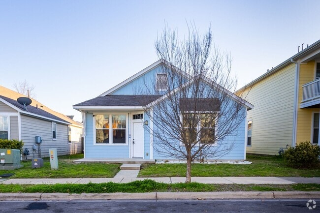 Building Photo - 3 bed 2 bathroom Rental