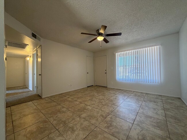 Photo - 3Bed 1 Bath Peoria House