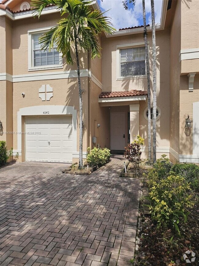 Building Photo - 4242 SW 124th Way Rental