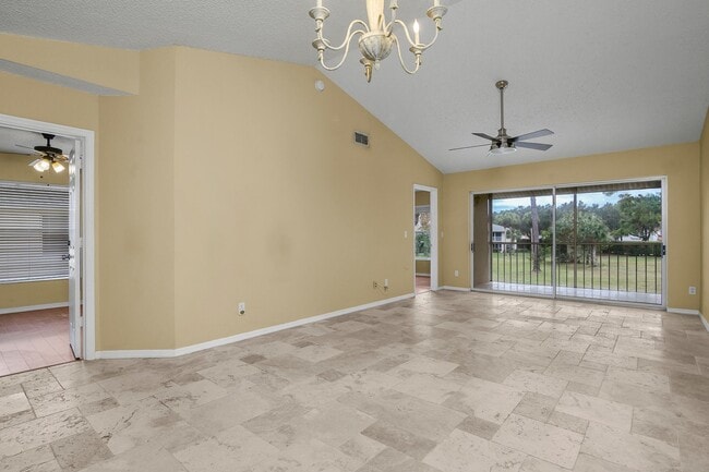 Photo - Berkshire Lakes, 2nd Floor, Corner Unit for Annual Lease