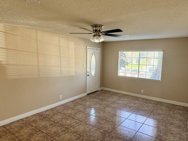 Photo - 10079 Hedrick Ave