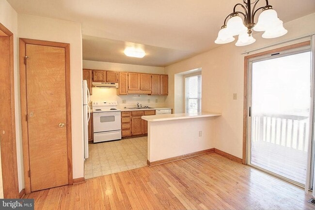 Photo - 427 Carrollton Dr