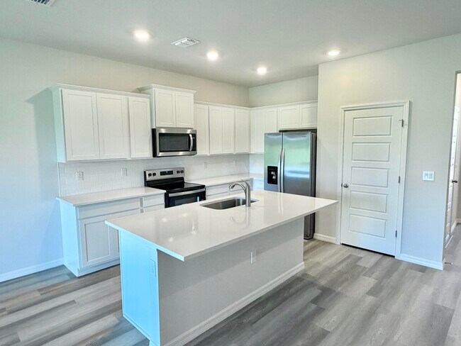Photo - 12813 SW Forli Wy