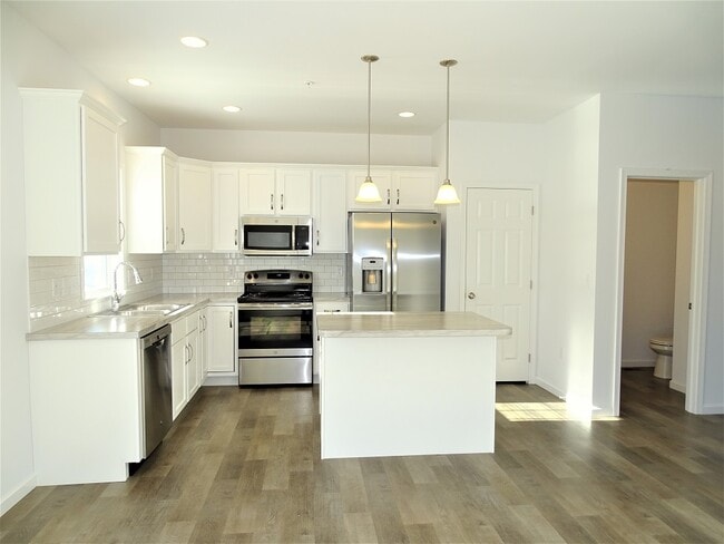Photo - 22 Glenbrook Ct
