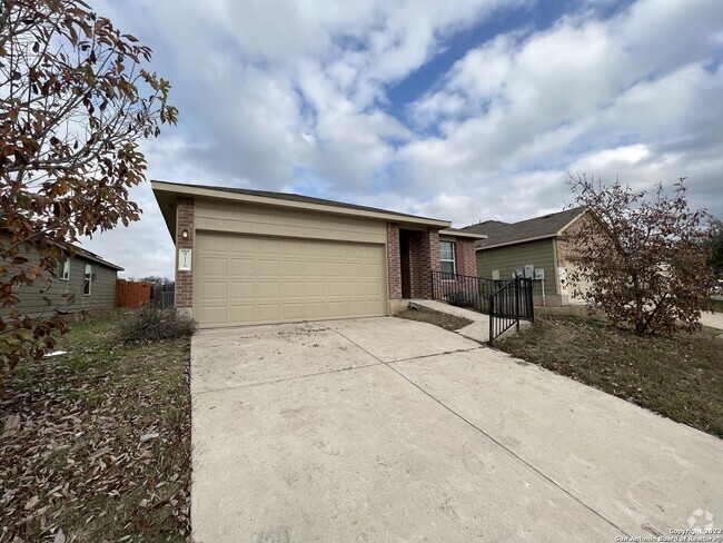Building Photo - 9116 China Rose Dr Rental