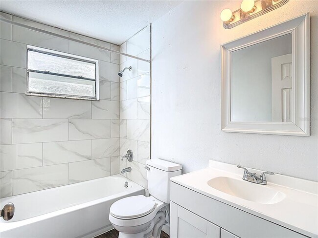 Photo - 2717 N Poinciana Blvd Unit 176
