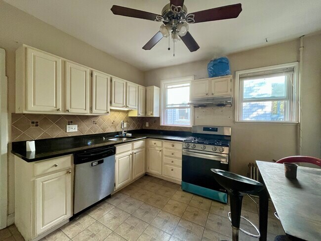 Photo - 49 Beech Glen St Unidad 2