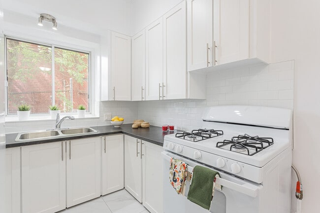 Photo - Le Crestwood