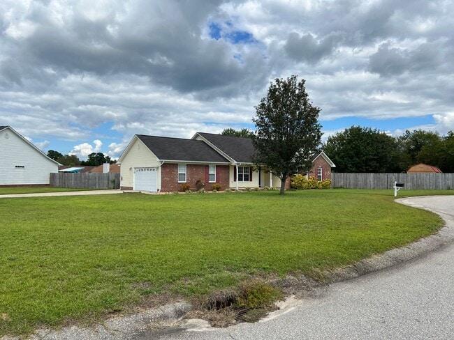 Photo - 4 Bed 2 Bath Raeford Home with Fenced Backyard