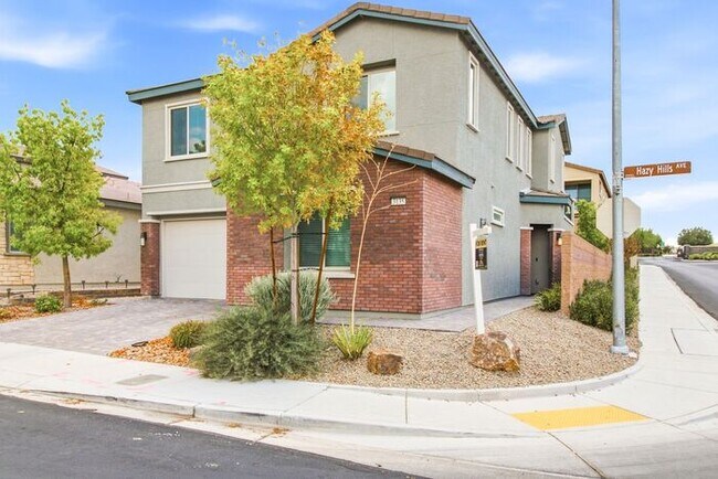 Photo - 4-Bedroom Two-Story Home with Mountain Views & Resort-Style Amenities