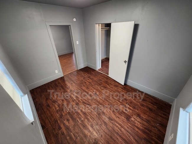 Photo - 400 W 17th St
