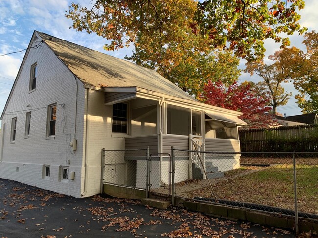 Photo - 3202 Skipwith Rd Townhome