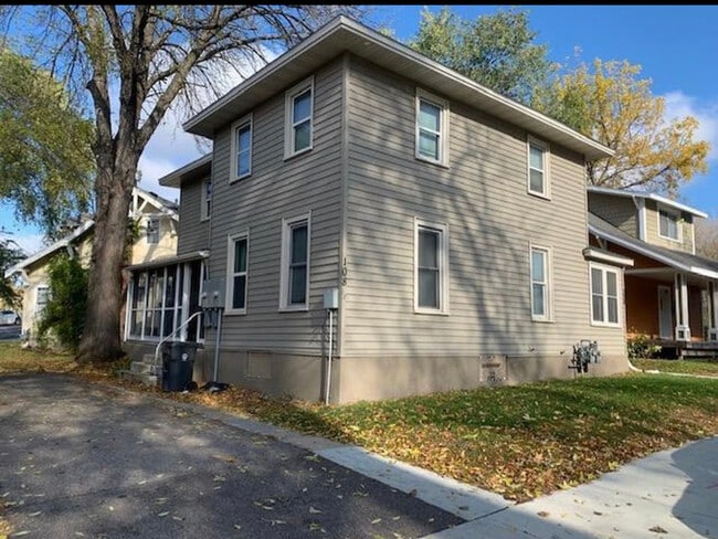 Photo - 108 Glenwood Ave