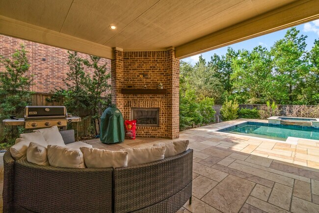 Photo - 30 Beacons Light Pl