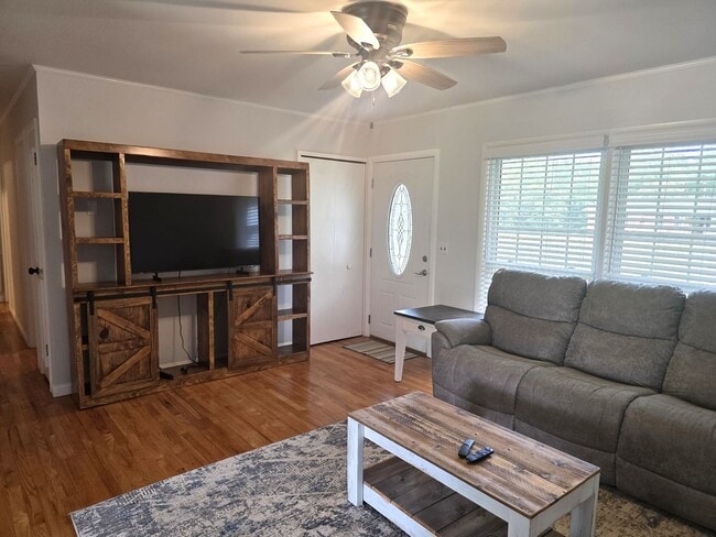 Photo - 118 Forest Oaks Dr