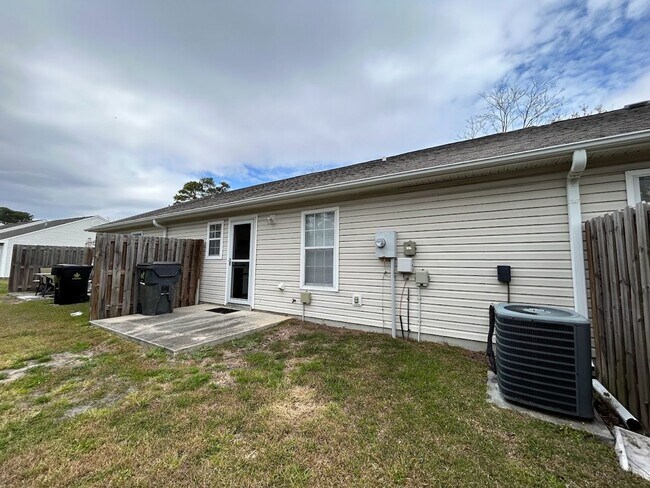 Photo - Silver Creek Village | 2 Bed, 2 Bath | Mon...