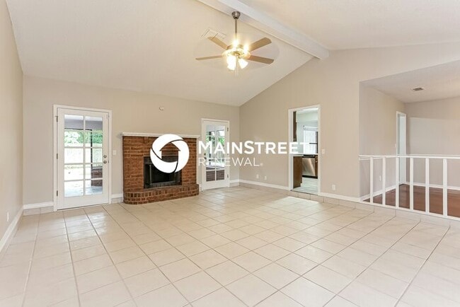 Photo - 4 Bedroom Pet-Friendly Home in FLEMING ISLAND, FL with Main Street Renewal