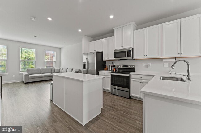 Photo - 224 S Newkirk St