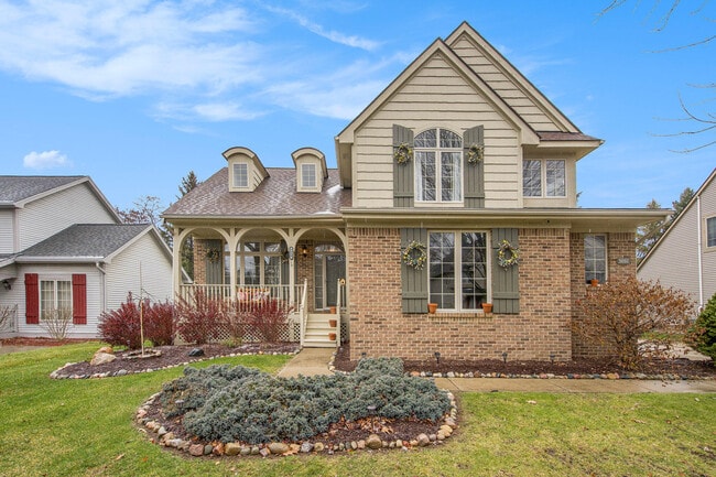 Photo - 5660 Versailles Ave