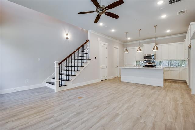 Photo - 232 Crockett St