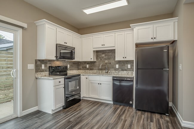 Photo - 343 Chestnut Ave