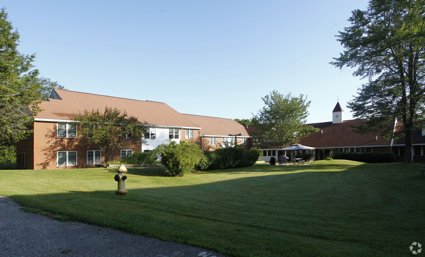 Photo - St. Cyr Court