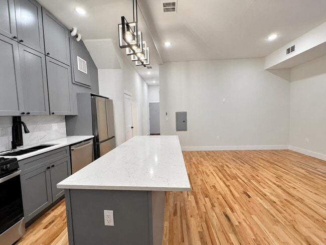 241 Palisade Ave Unit 2