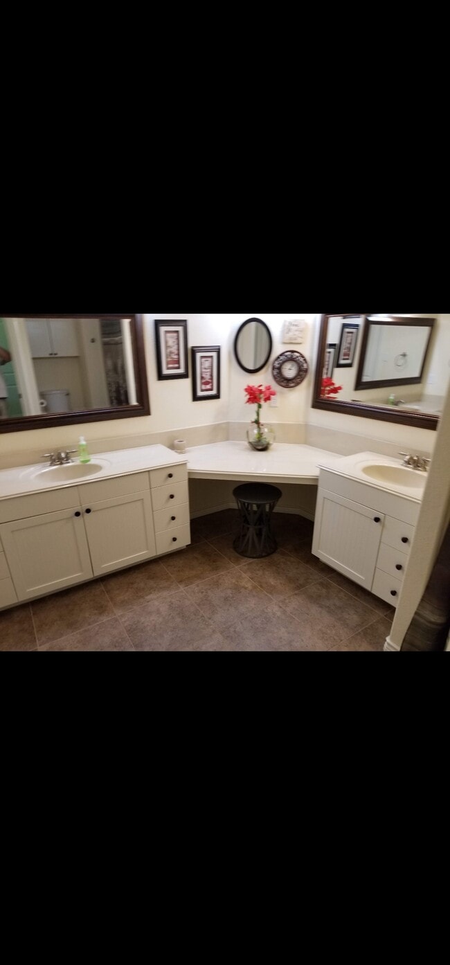 Photo - 535 Palmetto Dr