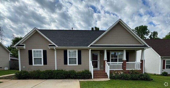 Building Photo - Cozy, 3-Bedroom Home