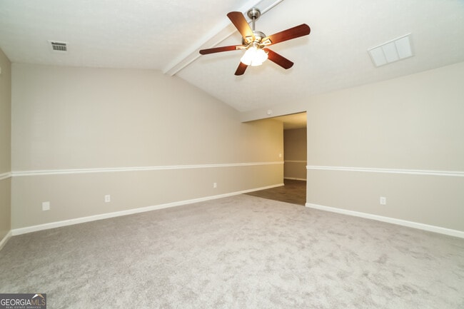 Photo - 8218 Lakeview Dr SW