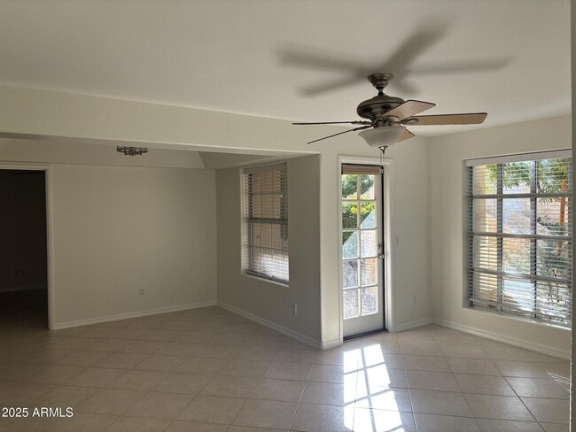 Photo - 1333 E Morten Ave Unit 124