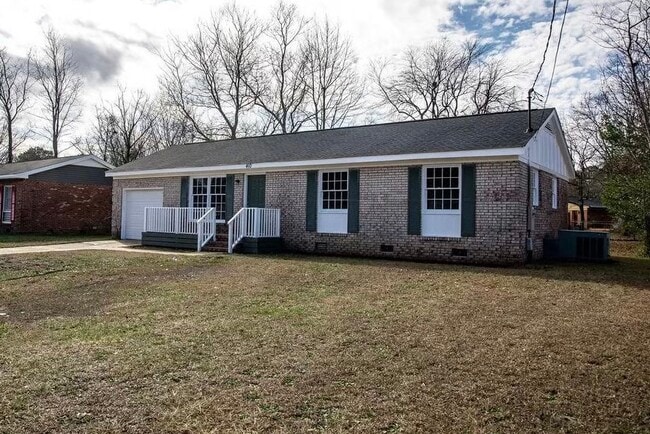 Photo - 410 Atwell Dr