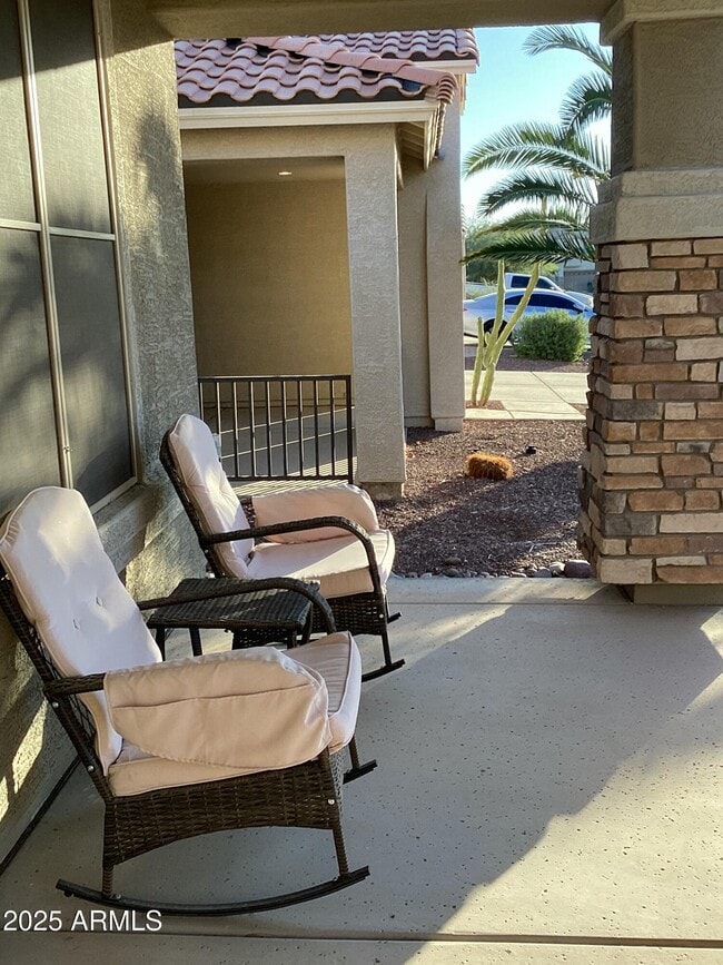 Photo - 18696 W Illini St