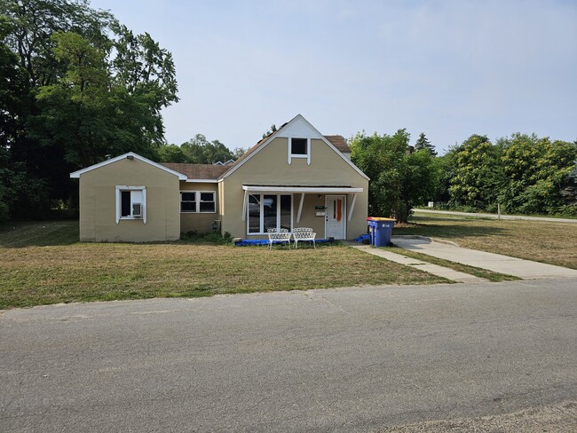 Building Photo - 1268 Ramona St SE Rental