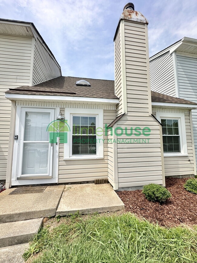 Photo - 3207 Creekside Dr