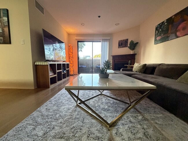 Photo - 11050 Strathmore Dr Unidad 1