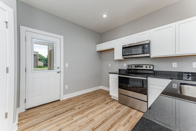 Photo - 417 SE 14th St