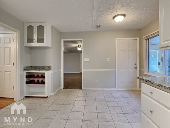 Photo - 141 McElroy Rd
