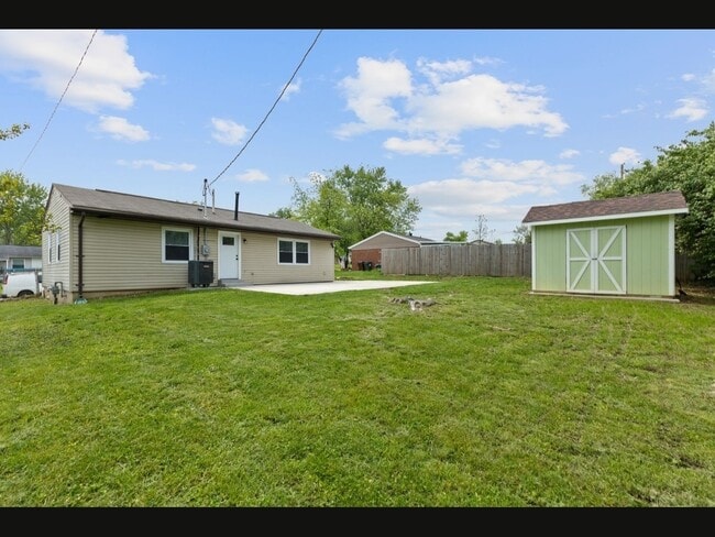 3782 Feather Ln