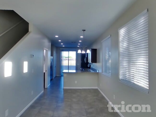 Photo - 10336 W Devonshire Ave