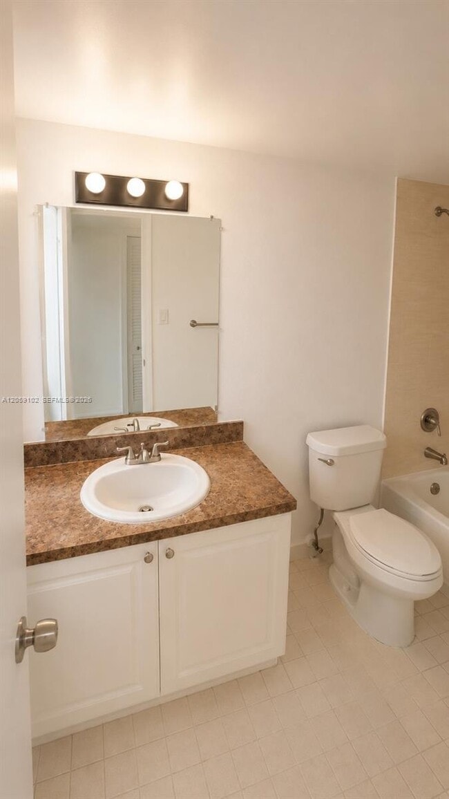 Photo - 13710 SW 90th Ave Unit 4