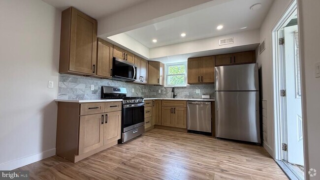 Building Photo - 3300 Johns Ct Rental
