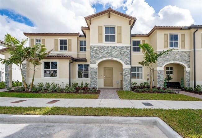 Photo - 2747 SE 26th Rd