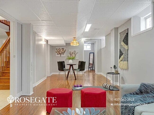 Photo - All-Inclusive 1-Bedroom + Den Basement Apartment with Internet – Pickering Unité 2