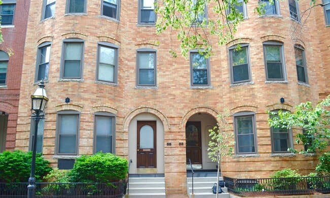 St. Germain Apartments