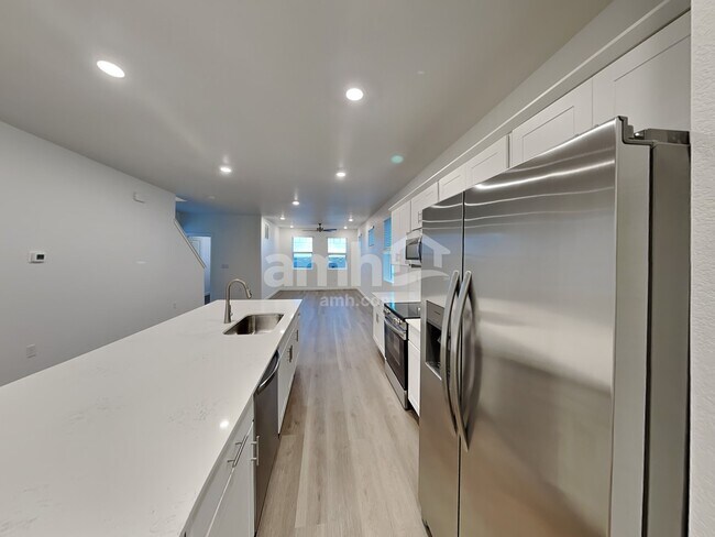 26153 E Calhoun Pl