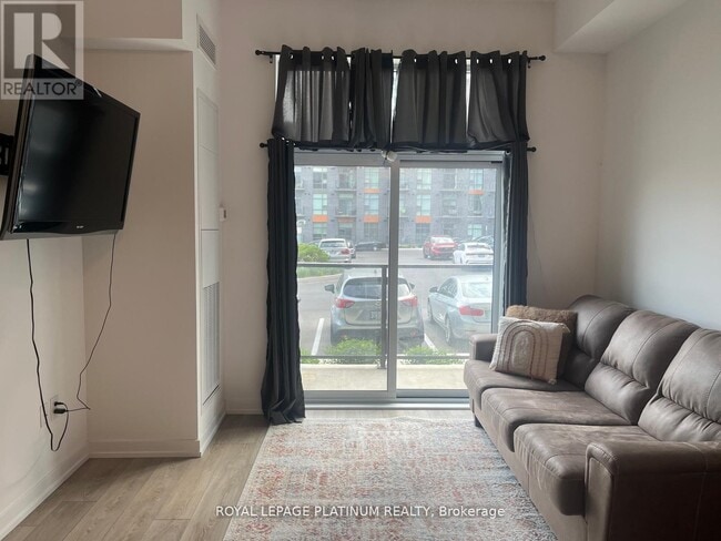 Photo - 470 Dundas St E Unit 114